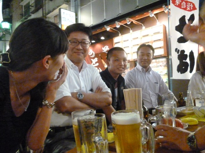 Nuestros vecinos de la mesa de al lado 