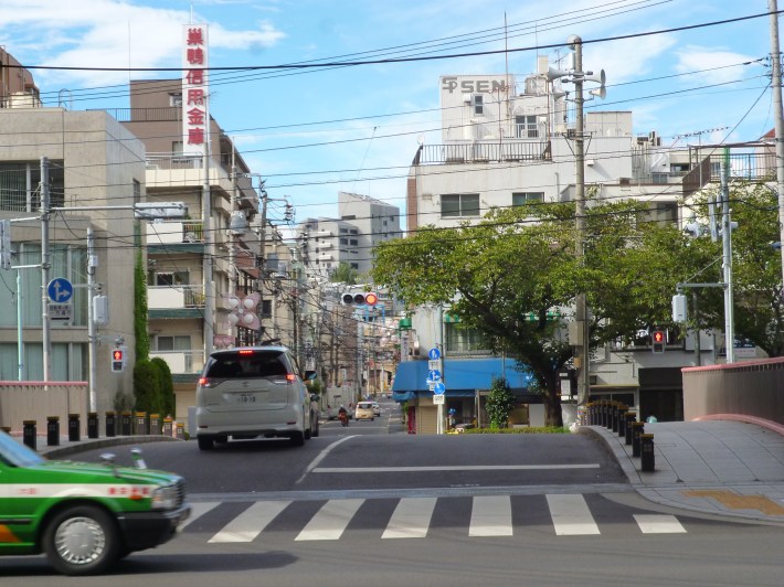 Cableado en Sakuradôri en el barrio de Bunkyo, Tokio