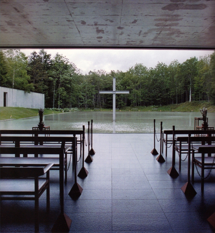 Capilla en el agua de Tadao Ando. Vista desde el interior.